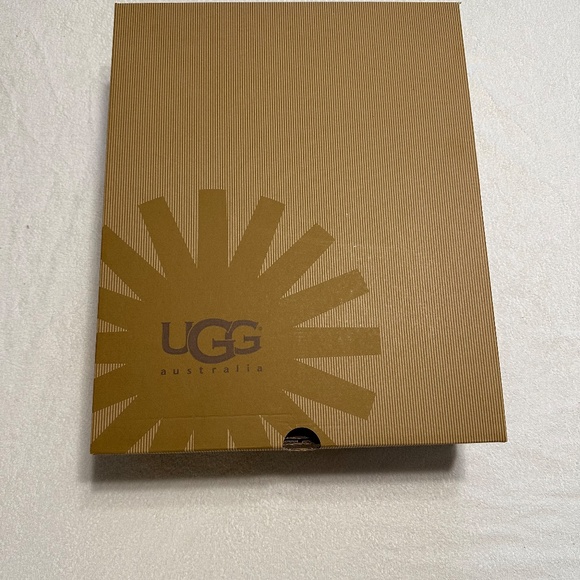 Ugg Bailey Button Triple Women's Boots - Picture 10 of 15